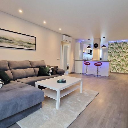 Emerald Apartment - Spacious Modern 2 Bedroom ベナルマデナ エクステリア 写真