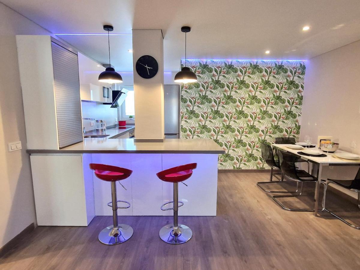 Emerald Apartment - Spacious Modern 2 Bedroom ベナルマデナ エクステリア 写真